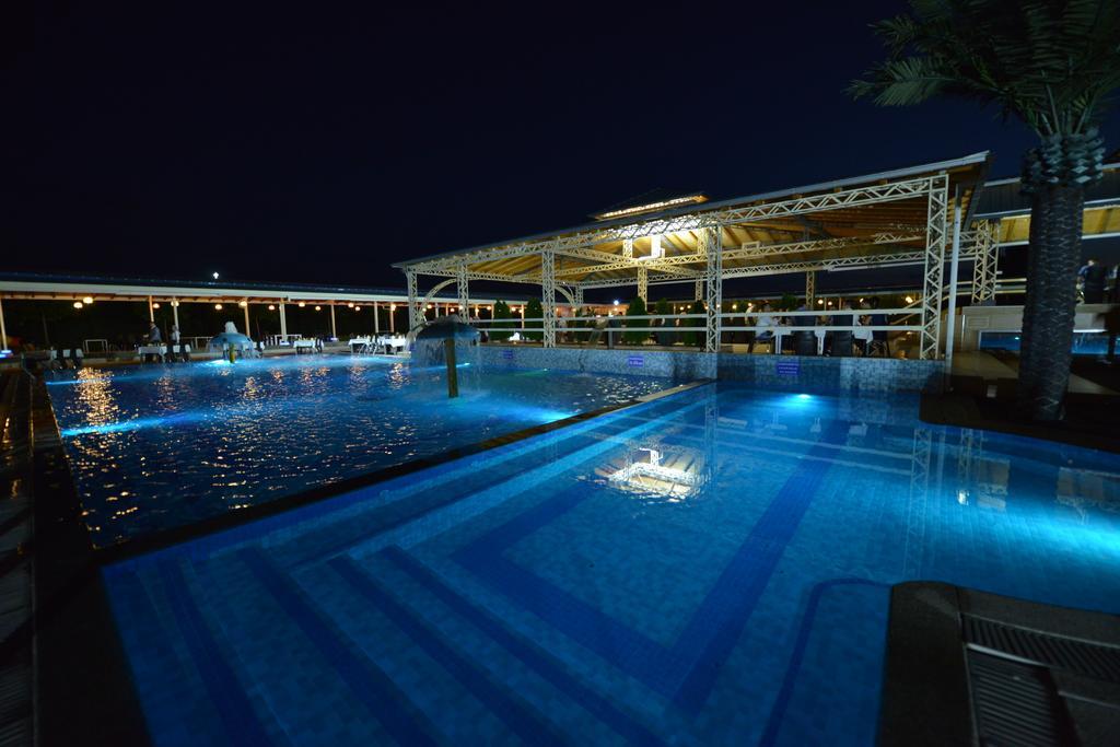 Hotel New Star Skopje Esterno foto