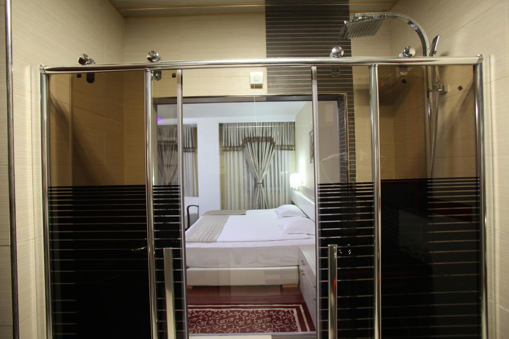 Hotel New Star Skopje Esterno foto