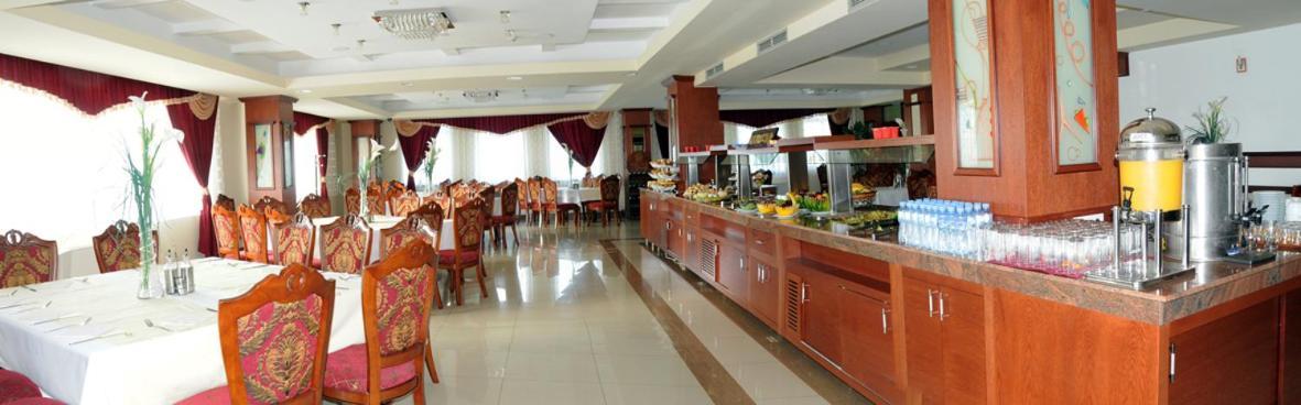 Hotel New Star Skopje Esterno foto