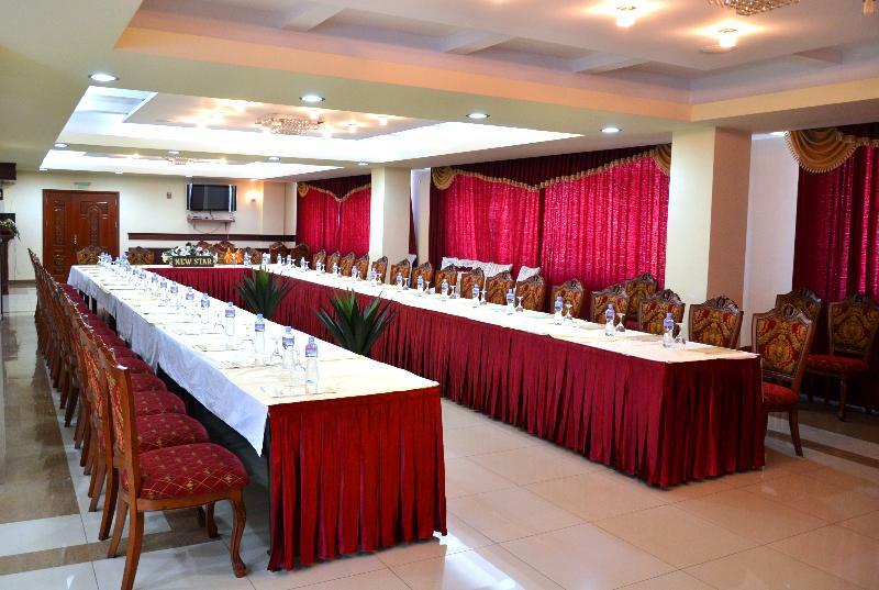 Hotel New Star Skopje Esterno foto